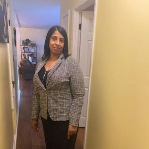 Meet your Posher, Sharon